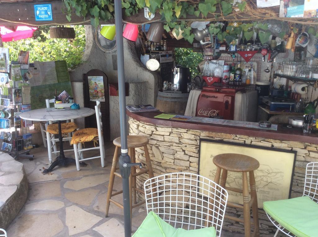 Appartamento Lou Ribas Puyloubier Esterno foto