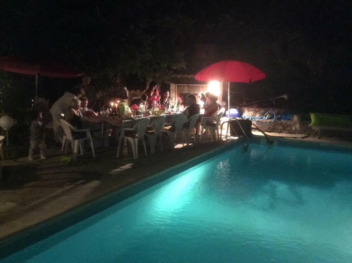 Appartamento Lou Ribas Puyloubier Esterno foto